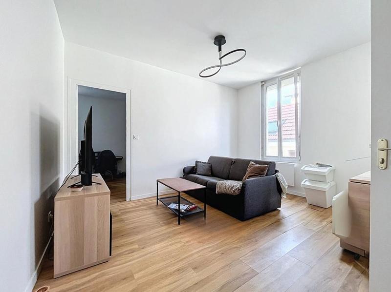Immeuble - 92 m² - 2 pièces
