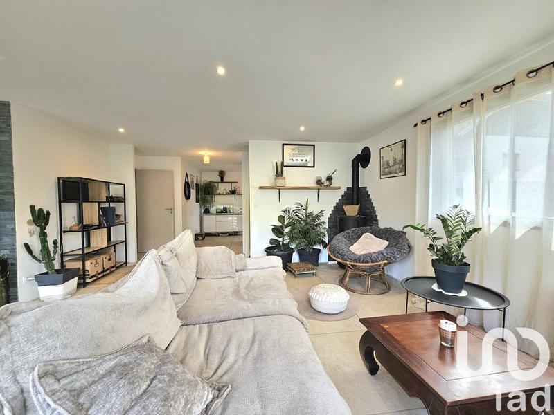 Maison - 198 m² - 7 pièces