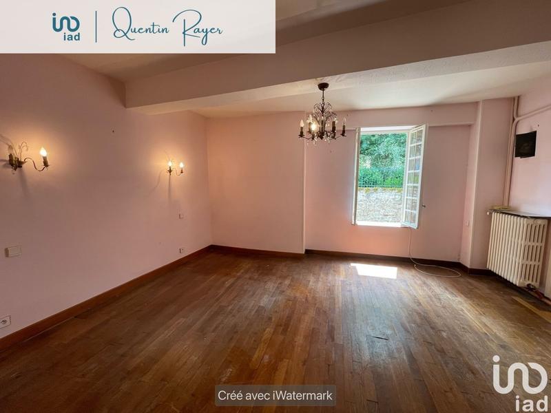 Maison - 203 m² - 7 pièces