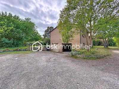 Maison - 93 m² - 4 pièces