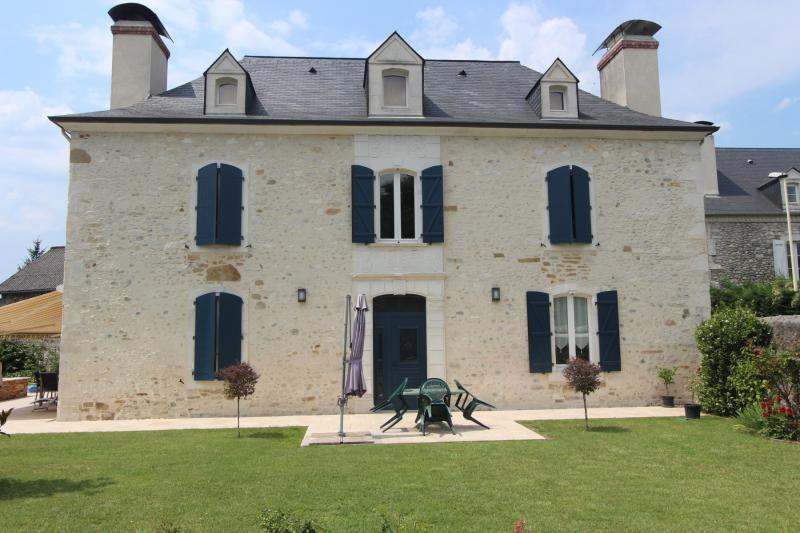 Maison - 234 m² - 6 pièces