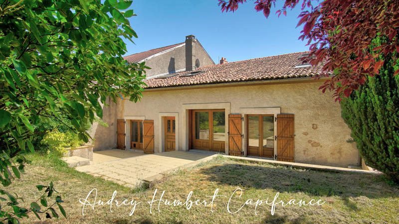 Maison - 178 m² - 7 pièces