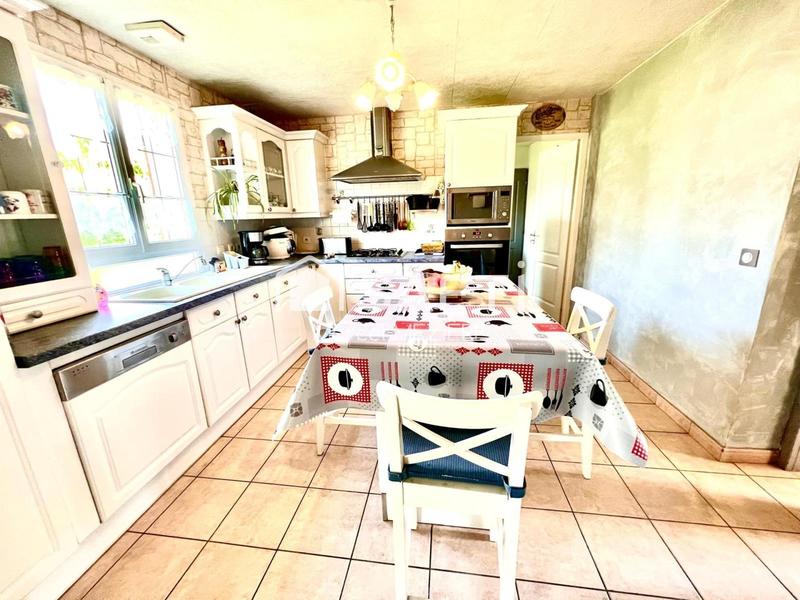 Maison - 127 m² - 6 pièces