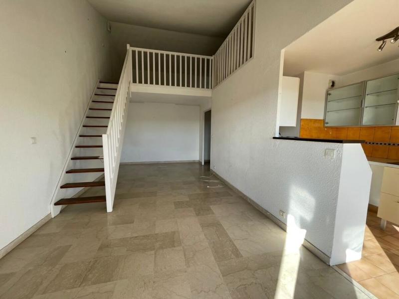 Appartement - 80 m² - 3 pièces