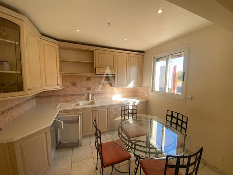 Local d'activité / Entrepôt - 159 m²