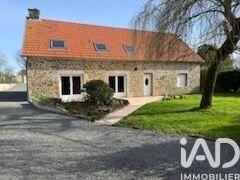 Maison - 240 m² - 8 pièces