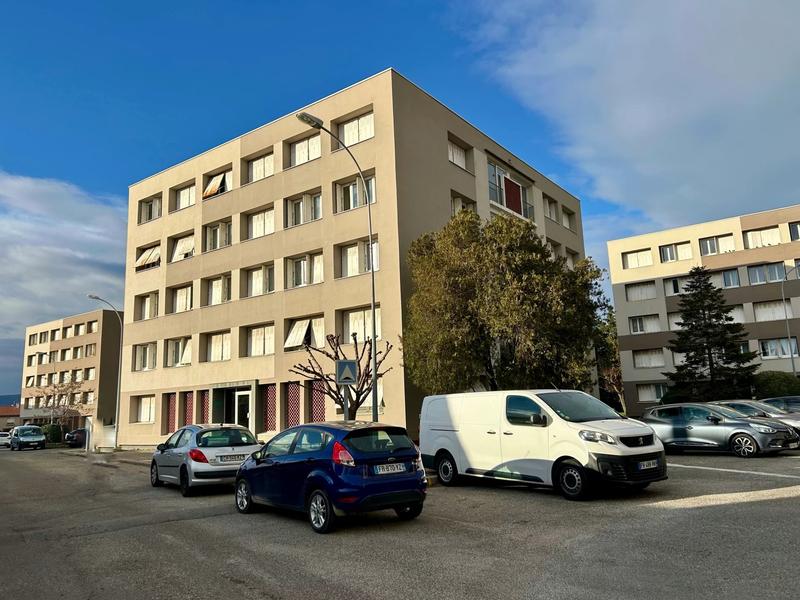 Appartement - 69 m² - 4 pièces