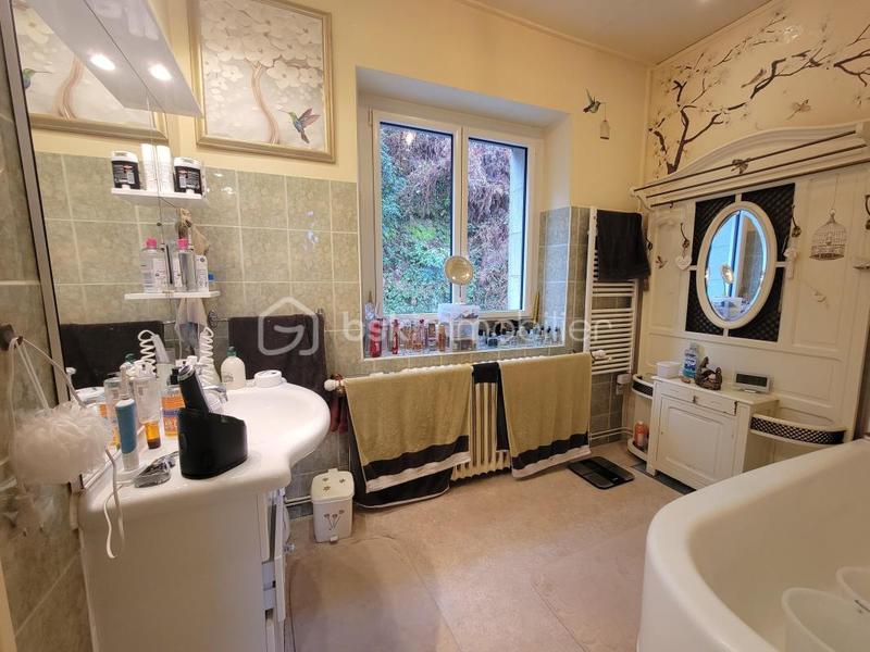 Maison en pierre - 239 m² - 10 pièces