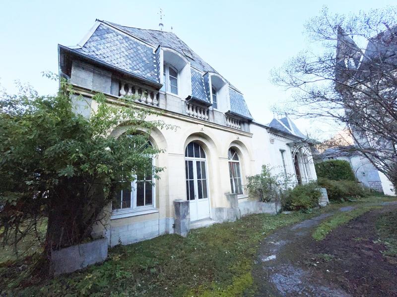 Maison de maîtres - 277 m² - 22 pièces