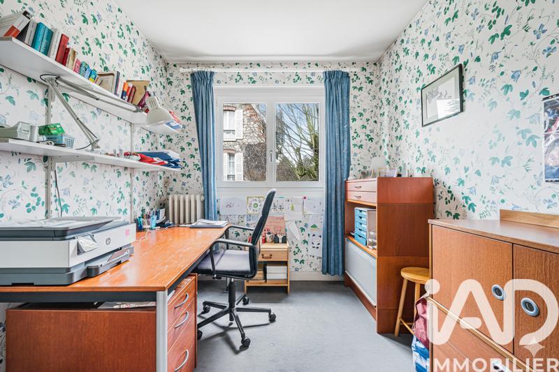 Maison - 237 m² - 8 pièces