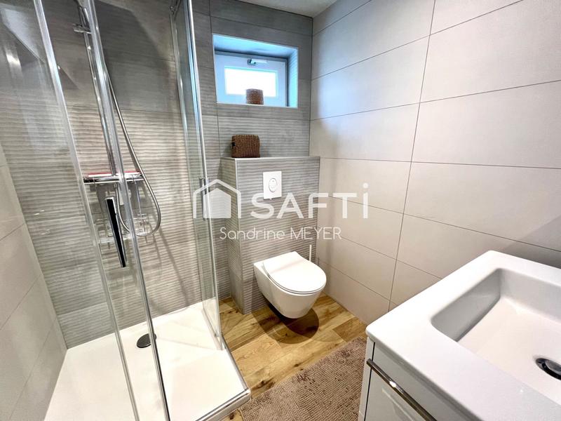 Maison - 190 m² - 8 pièces