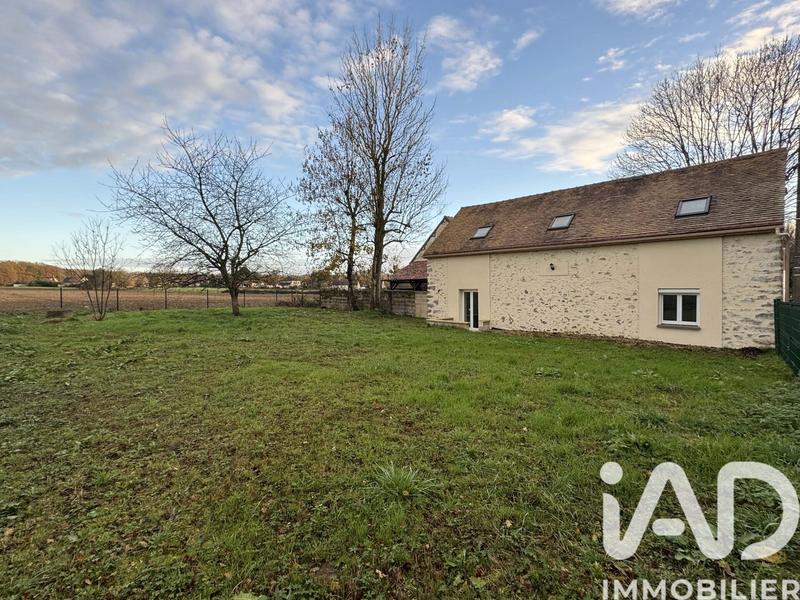 Maison - 95 m² - 5 pièces