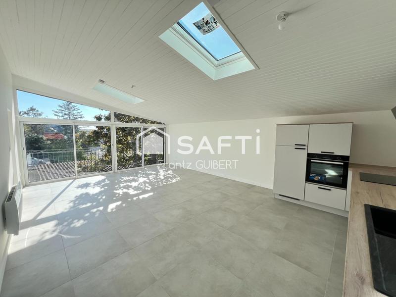 Maison - 90 m² - 4 pièces