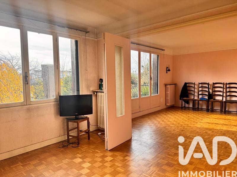 Maison - 98 m² - 5 pièces