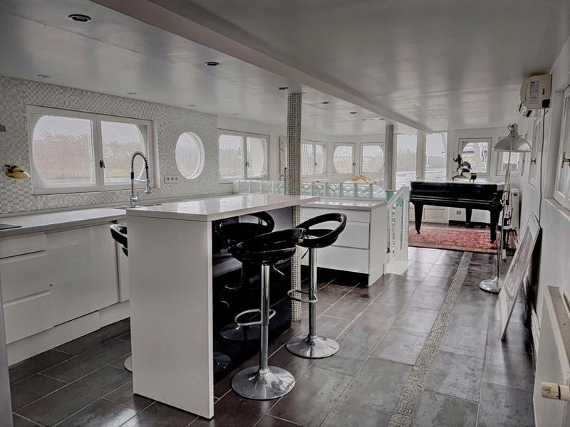 Maison - 230 m² - 15 pièces