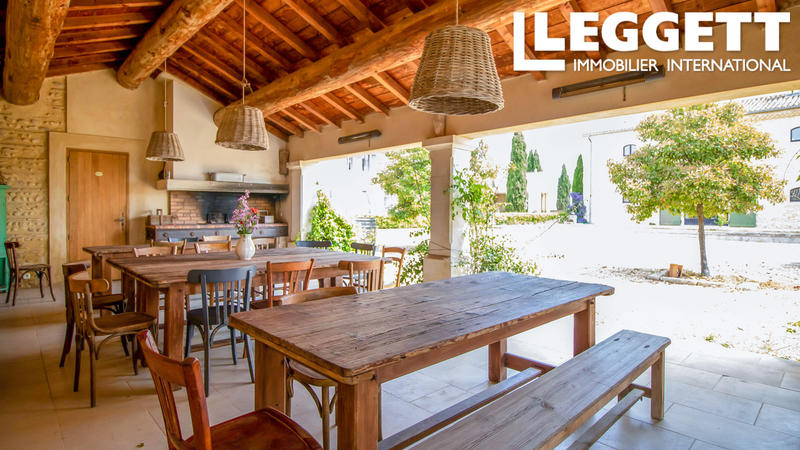 Immeuble - 979 m² - 35 pièces