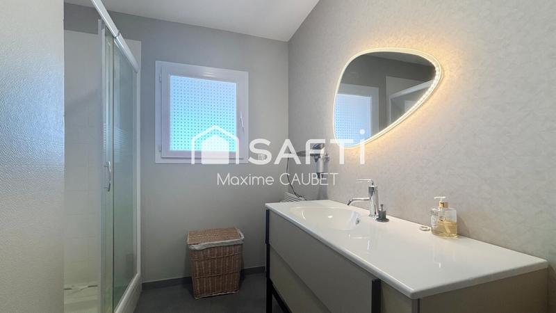 Maison - 260 m² - 8 pièces