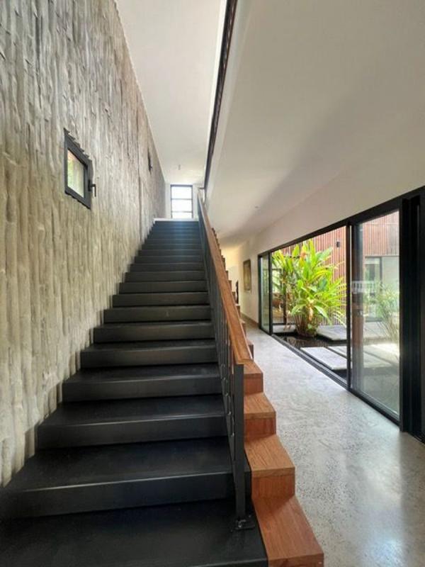 Villa - 395 m² - 9 pièces