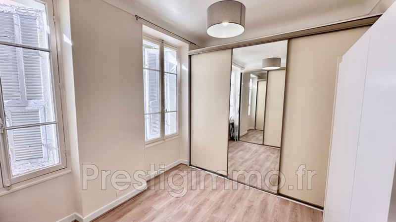 Appartement - 111 m² - 4 pièces