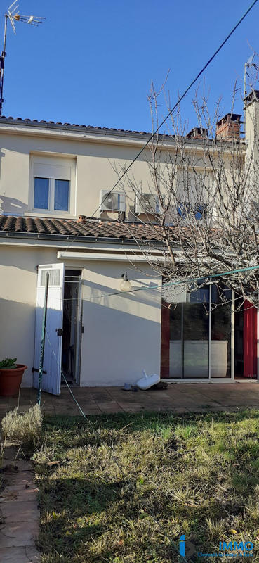 Maison traditionnelle - 93 m² - 6 pièces