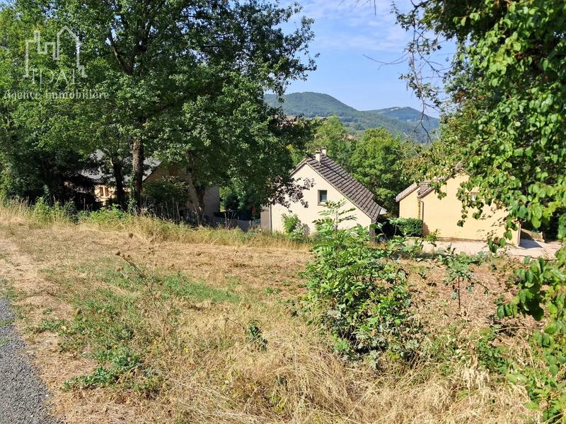 Terrain constructible - 800 m²