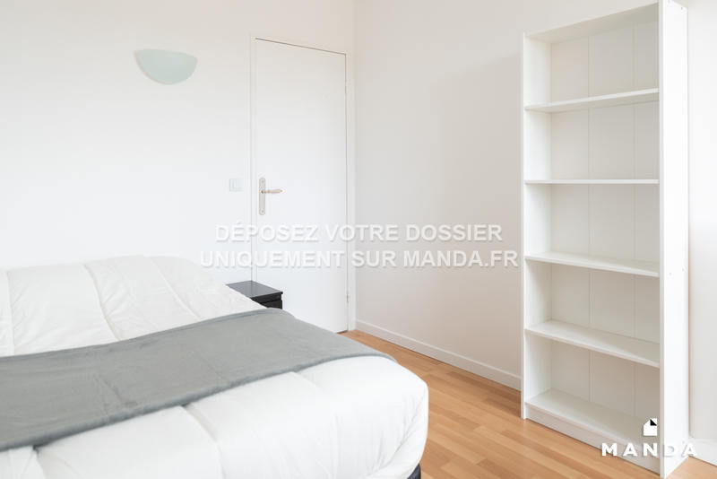 Chambre - 10 m² - 5 pièces