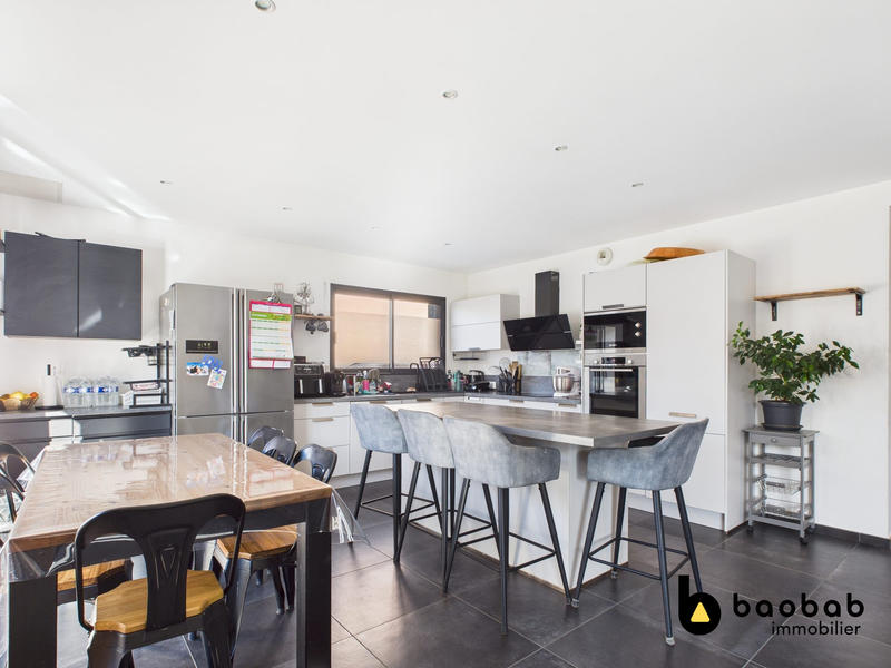 Villa - 127 m² - 5 pièces