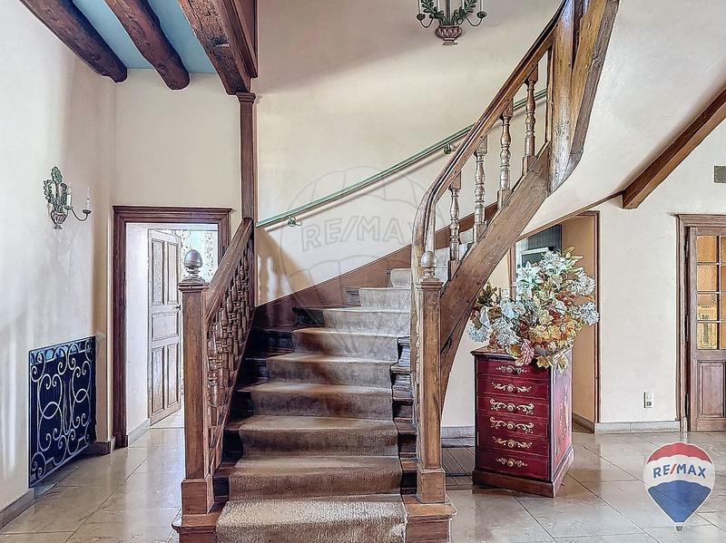 Demeure - 530 m² - 11 pièces