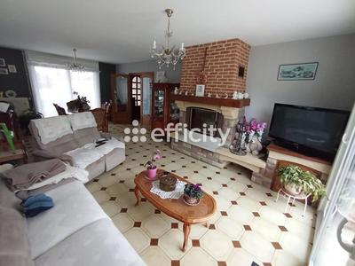 Maison - 122 m² - 8 pièces