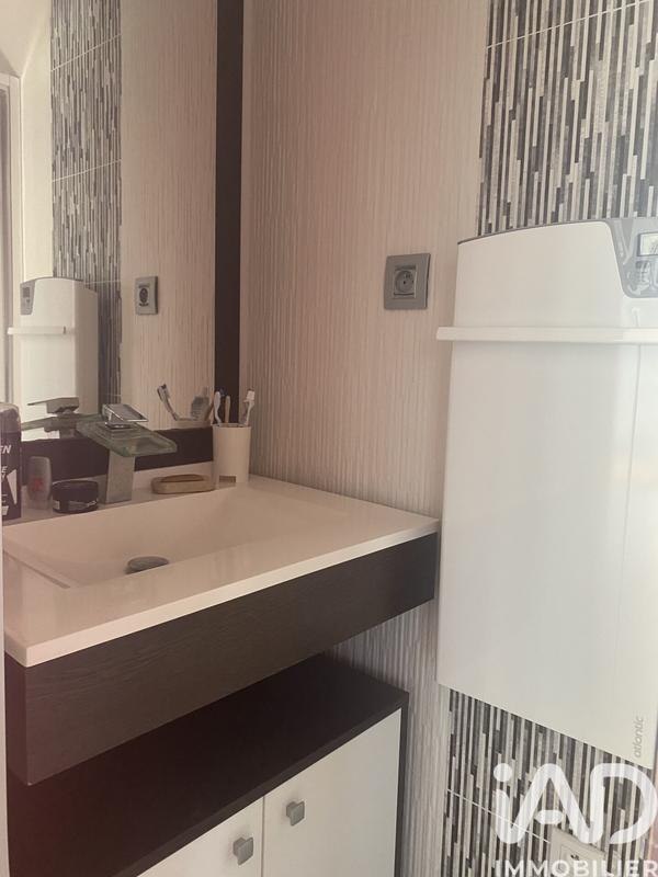 Maison - 220 m² - 6 pièces