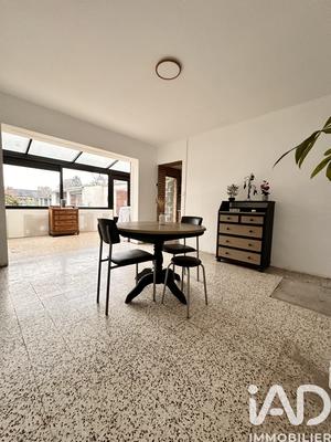 Maison - 94 m² - 5 pièces