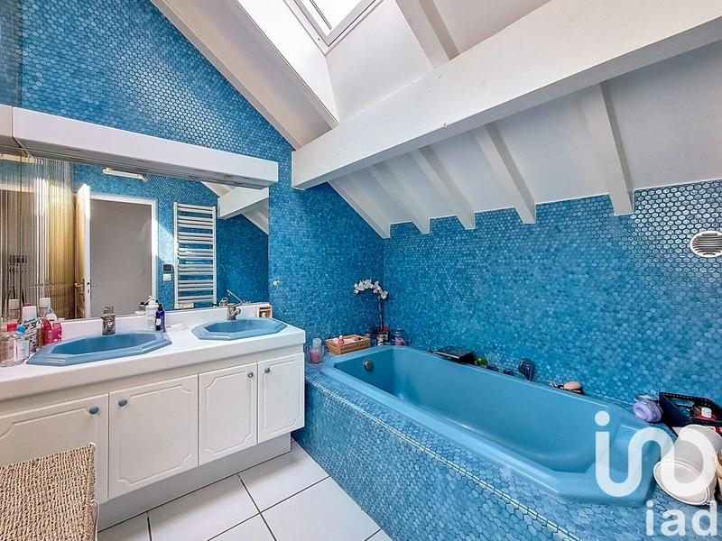 Maison - 190 m² - 5 pièces