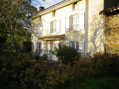 Maison - 86 m² - 4 pièces