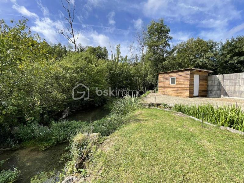 Maison - 225 m² - 6 pièces