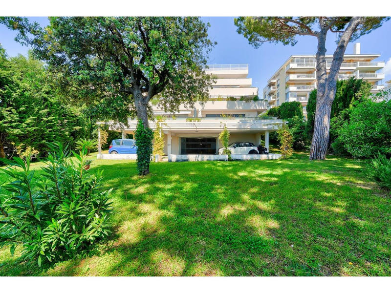 Appartement - 152 m² - 4 pièces