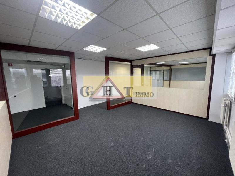 Bureau - 247 m²