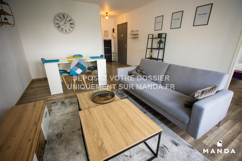 Chambre - 10 m² - 4 pièces