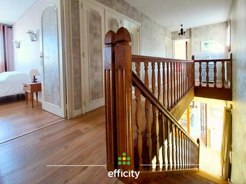 Maison - 175 m² - 6 pièces