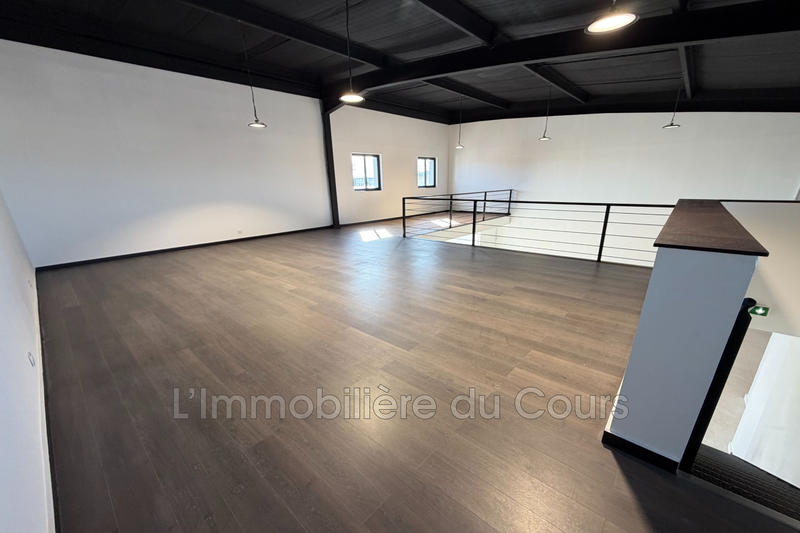 Local commercial - 200 m²