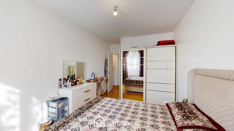 Appartement - 77 m² - 4 pièces