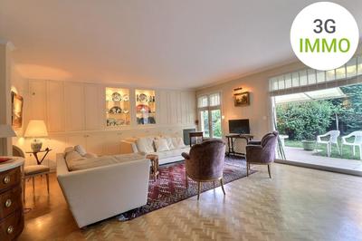 Appartement - 125 m² - 5 pièces