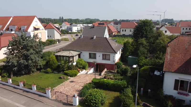 Maison - 121 m² - 6 pièces