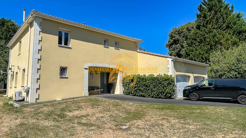 Maison - 193 m² - 5 pièces