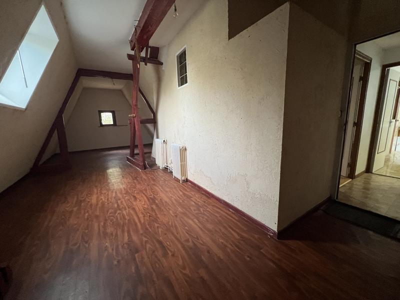 Maison - 179 m² - 7 pièces