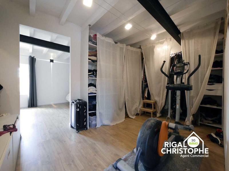 Demeure - 220 m² - 8 pièces