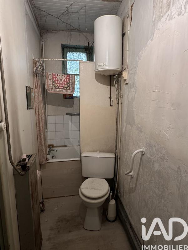 Maison - 219 m² - 8 pièces