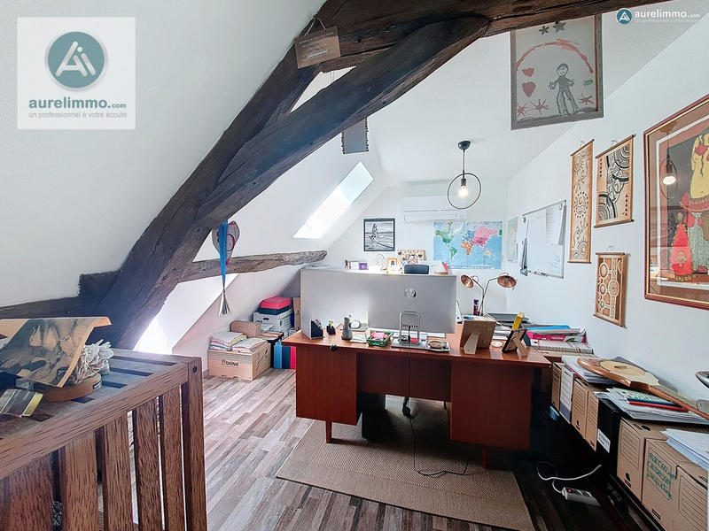 Maison ancienne - 212 m² - 8 pièces