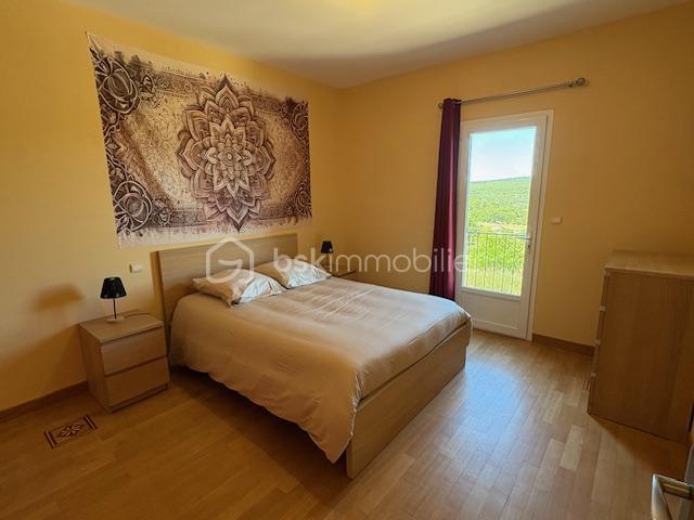 Château - 180 m² - 6 pièces