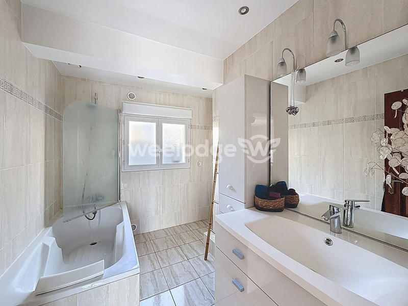 Maison - 145 m² - 5 pièces