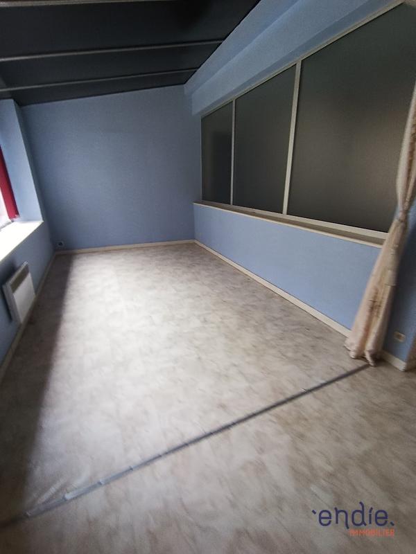 Maison - 500 m² - 20 pièces